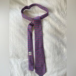 HERMES Paris 100% Silk Tie perfect condition. No stains, no holes.